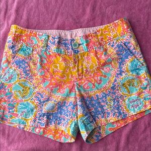 Lilly Pulitzer Written in the sun callahan shorts size 4